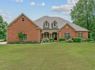 221 Dunwoody Dr, Jonesboro, AR 72404
