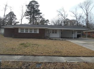 502 6th St SE, Springhill, LA 71075