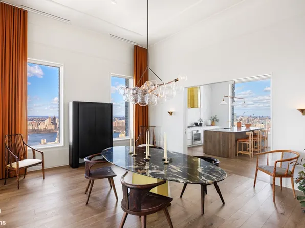 180 East 88th Street PH44 image 2 of 26
