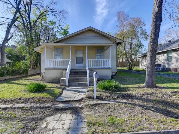 203 Augusta St, West Columbia, SC 29169