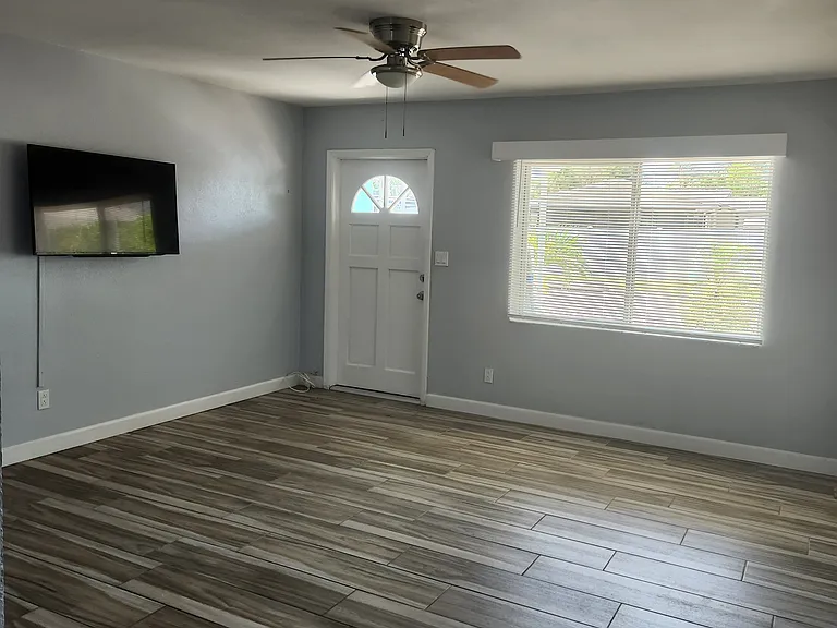 6621 Rosati Ln S — Photo 16