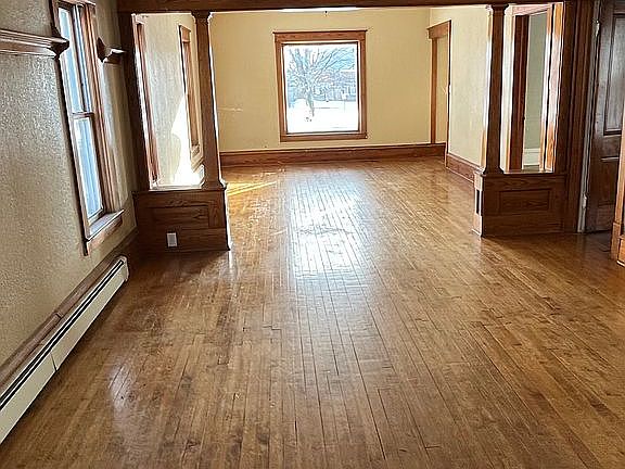 4th image of 316 W Truman St