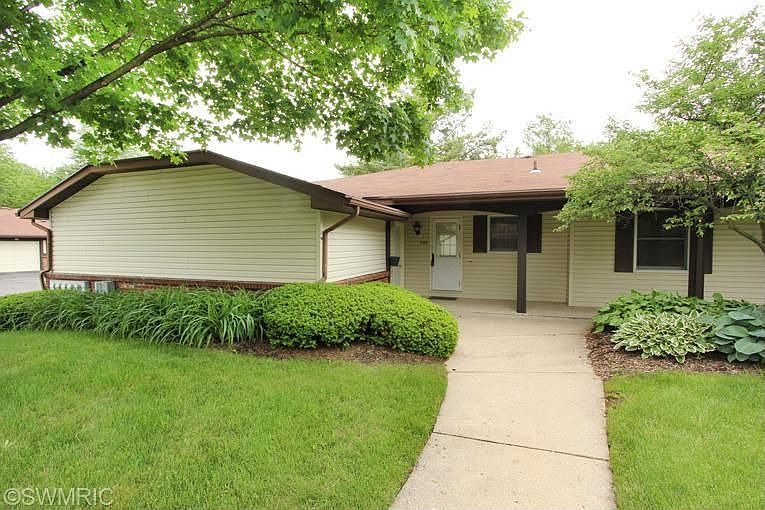 1st image of 290 Bona Vista Dr NW