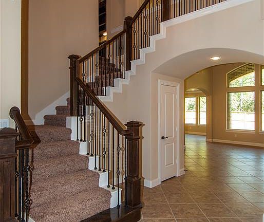 2nd image of 34022 Mill Creek Way