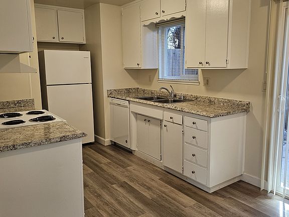 3rd image of 810 N Branciforte Ave APT 2