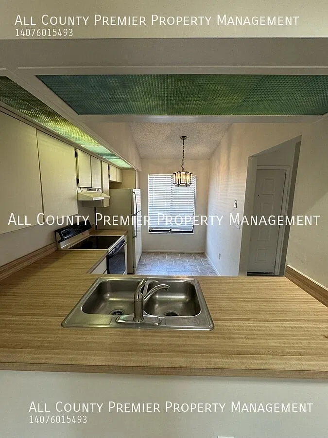 Coming Soon! 2 Bedroom 2 Bath Apartment! Available Now! Apply Today! — Photo 2