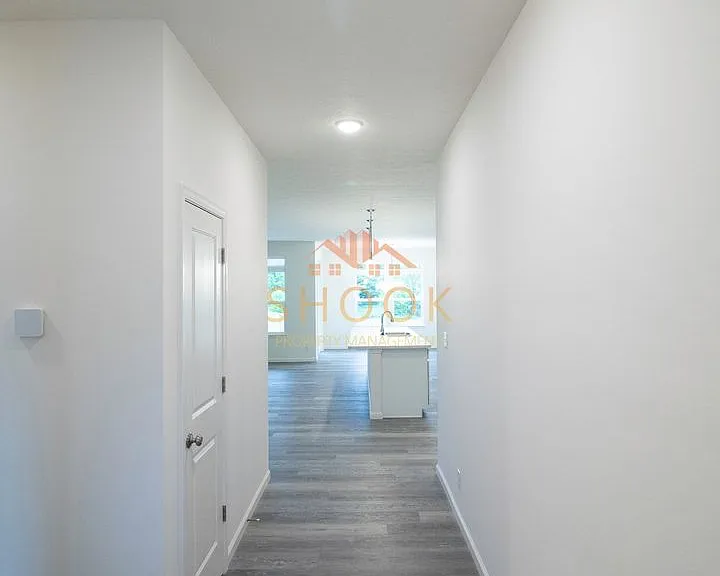 2879 Poinciana Dr — Photo 2