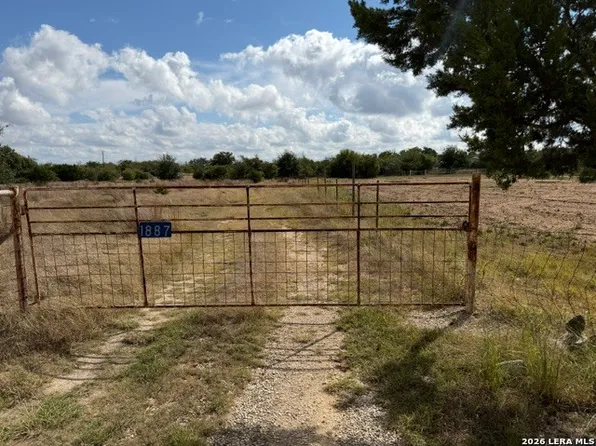 1887 LANGE RD LOT 4, Harper, TX 78631