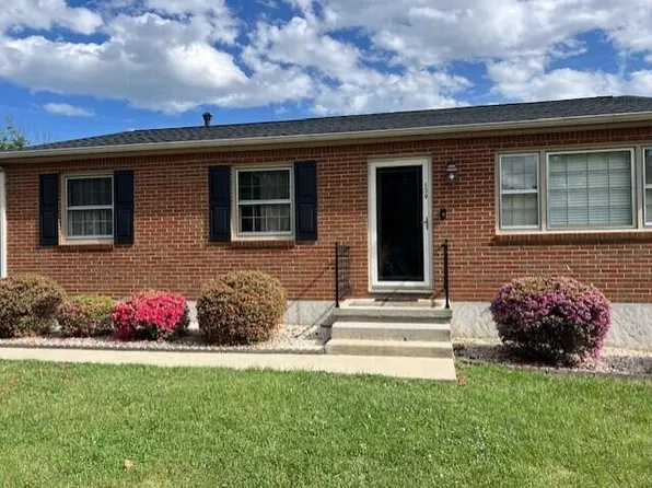 139 Return Rd, Roanoke, VA 24019