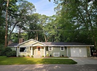 1420 Moody St, Whitehall, MI 49461