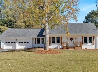 95 Walker Ave, Fayetteville, GA 30215