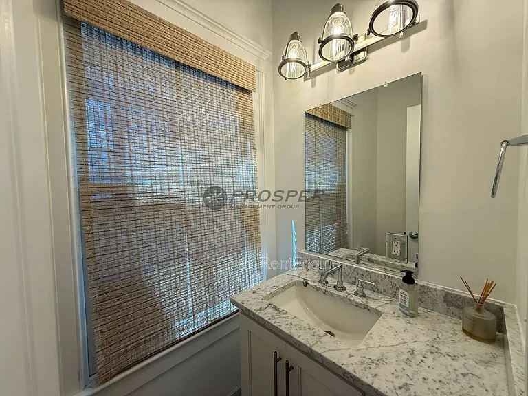 55 Morris St #B — Photo 9