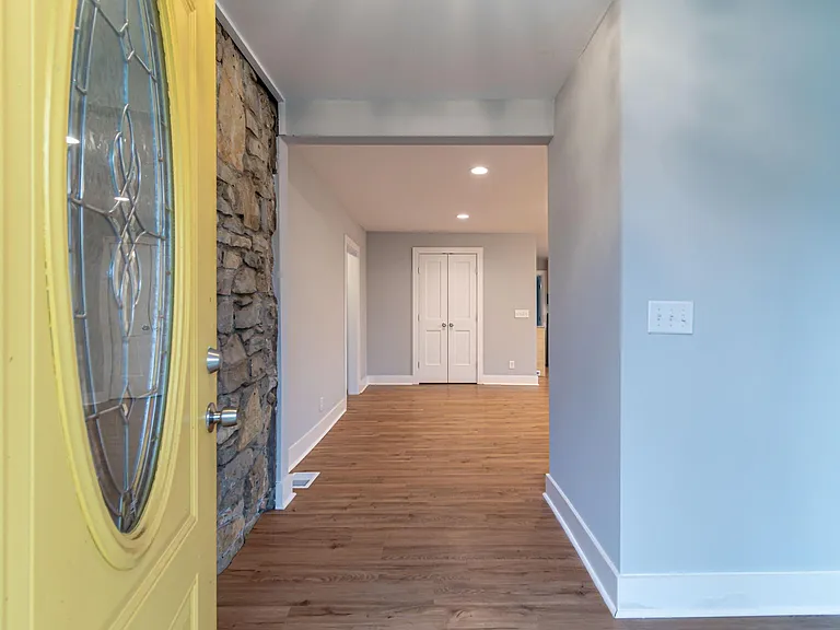 3823 Saunders Ave — Photo 6