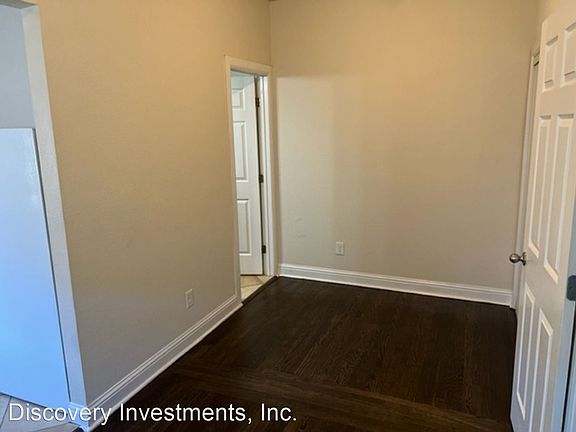 4th image of 1637 33rd Ave #2