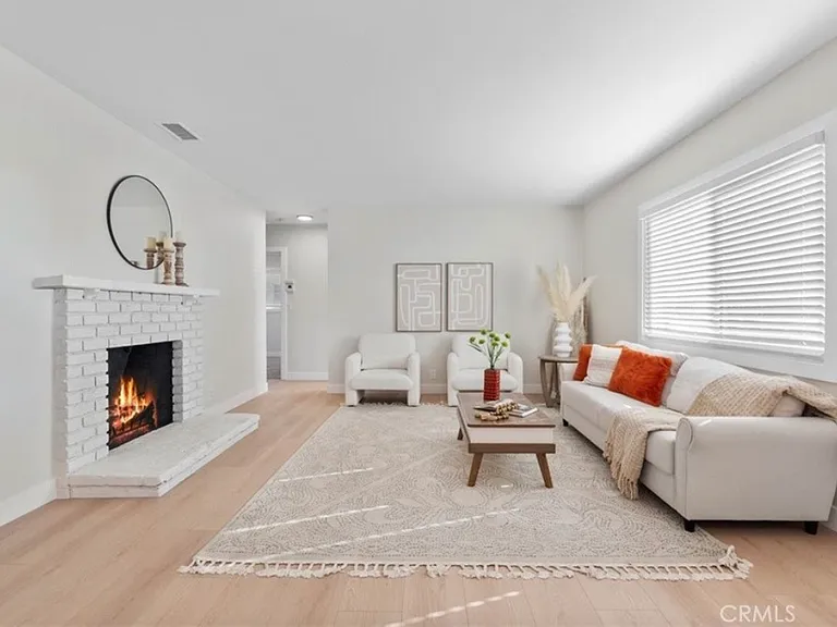 5572 San Bernardino St — Photo 3