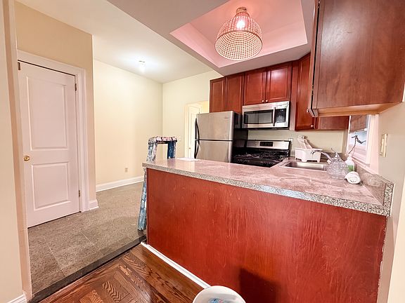 4th image of 8416 3rd Ave #25