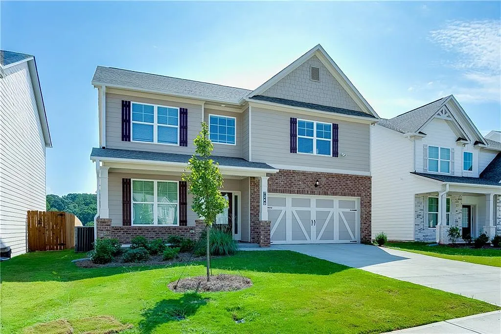 5 bed, 3.5 bath, 2562 sqft, $2,750 — Photo 2