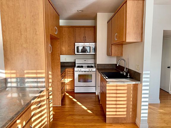 4th image of 86 Maegan Pl APT 10