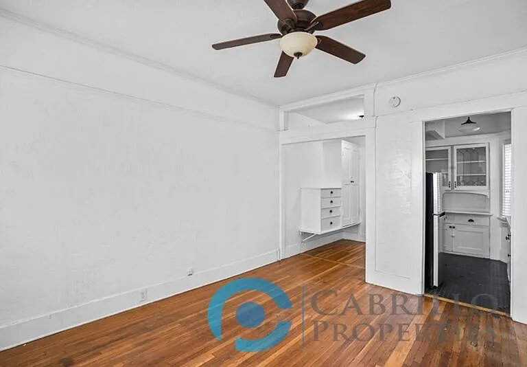 415 E Juniper St — Photo 5