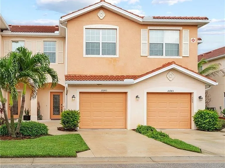 10243 Via Colomba Cir — Photo 4