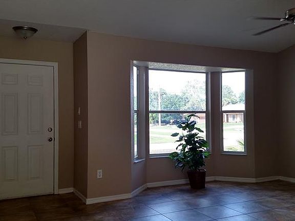 3rd image of 3001 Sheboygan Ave