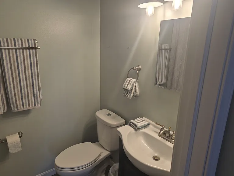 3782-3784 Charlotte Dr #2 — Photo 4
