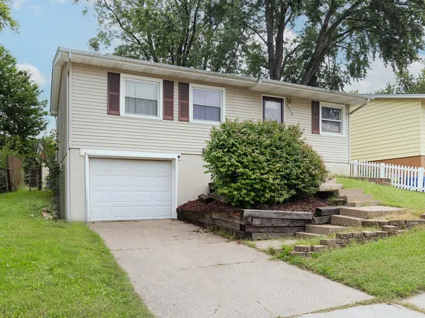 2410 W 58th St, Davenport, IA 52806