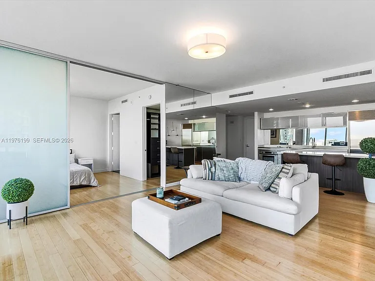 1040 Biscayne Blvd #1107 — Photo 9