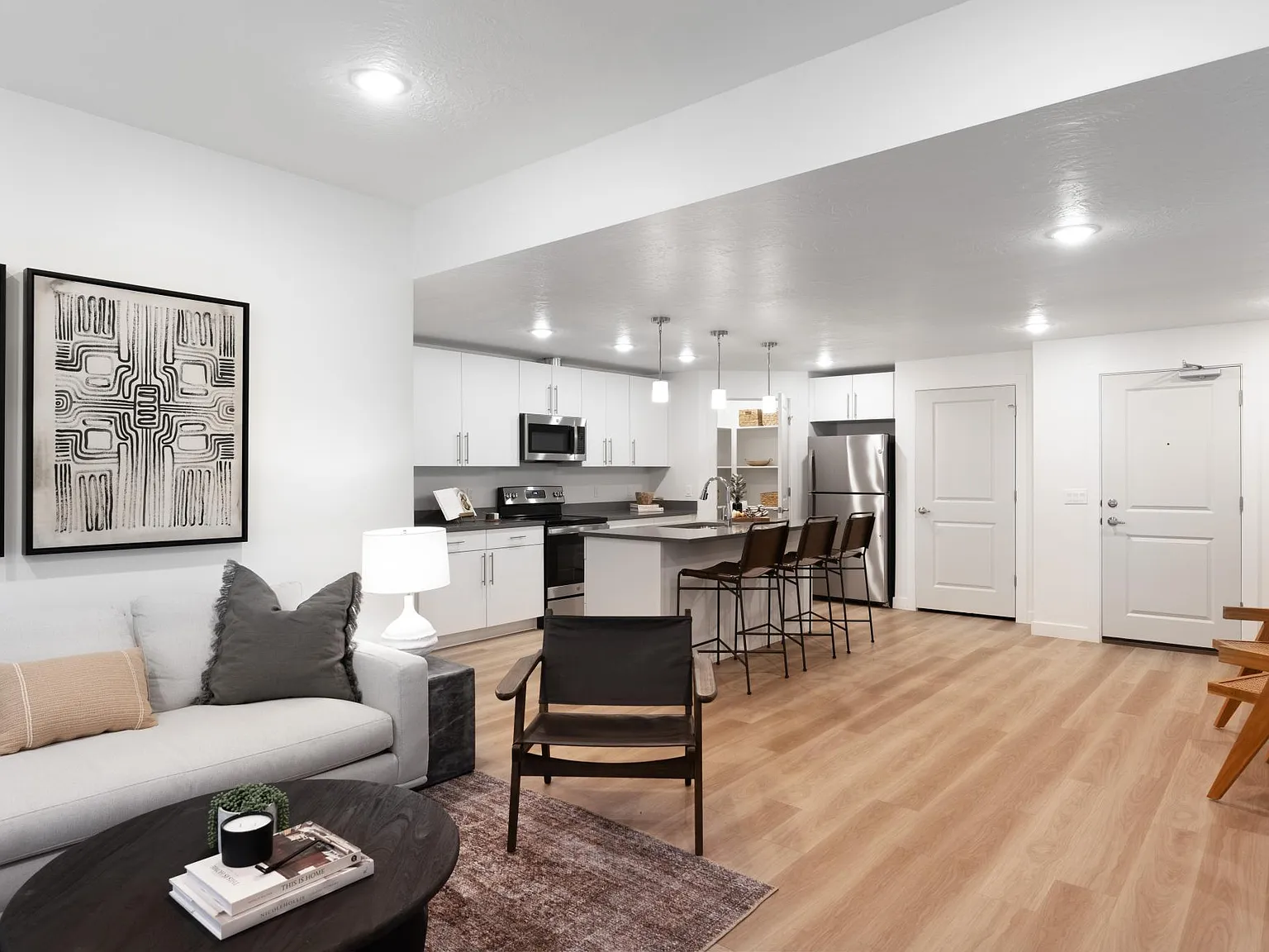 Bloomington Apartments — Photo 3