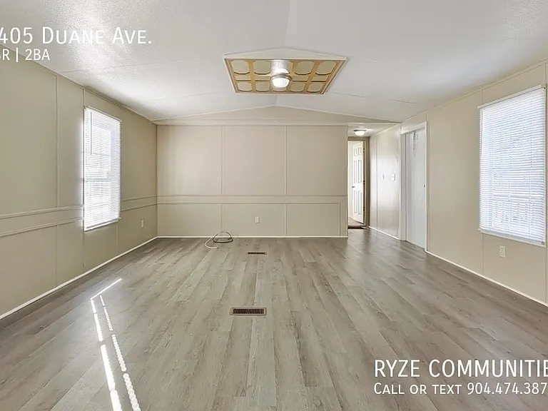3405 Duane Ave — Photo 5