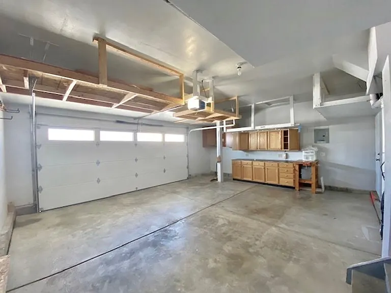 8065 Vectra Dr — Photo 51