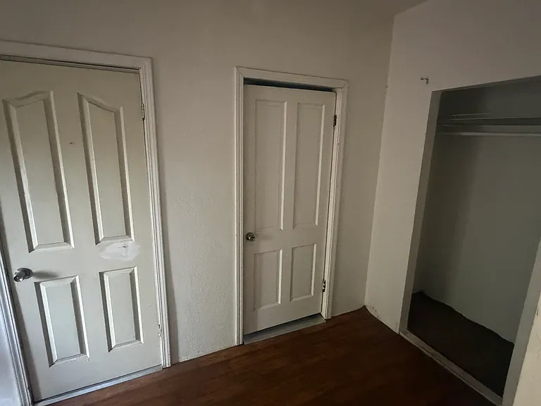 170 E Claremont St #L — Photo 6
