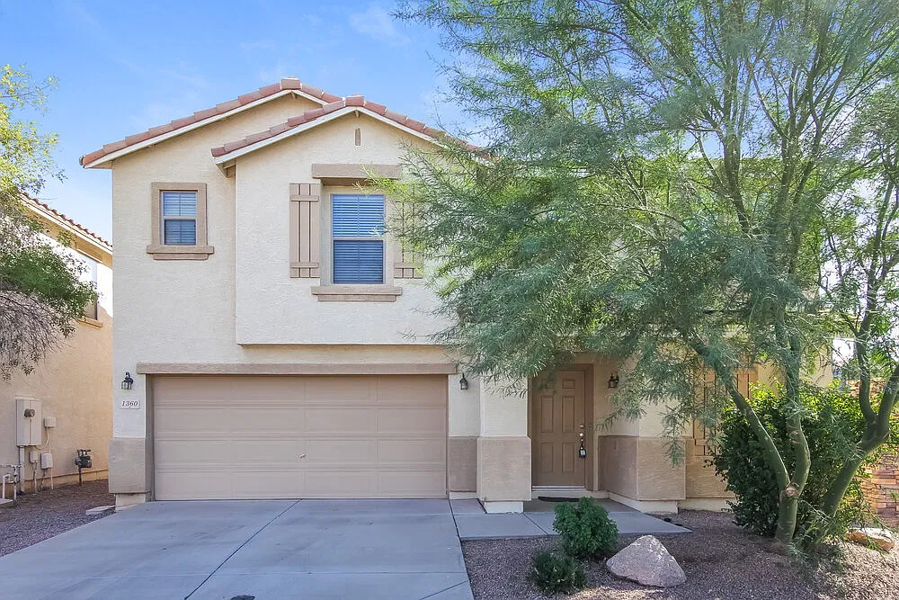 3 bed, 3.0 bath, 2260 sqft, $2,745 — Photo 1