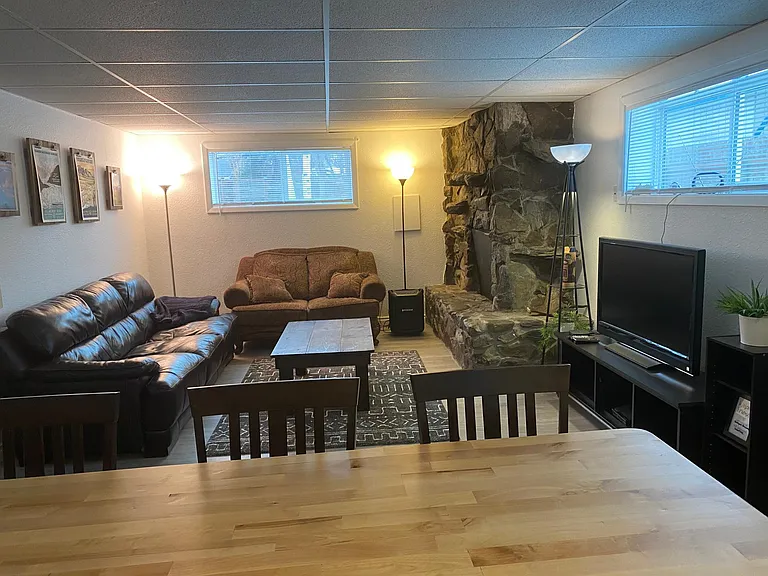 2902 Strawberry Rd #2 — Photo 5