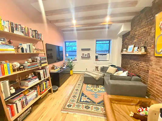 Rented by Nolita Group | media 8