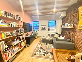 Rented by Nolita Group