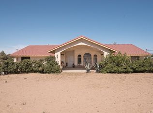 12273 Mission St, Oak Hills, CA 92344