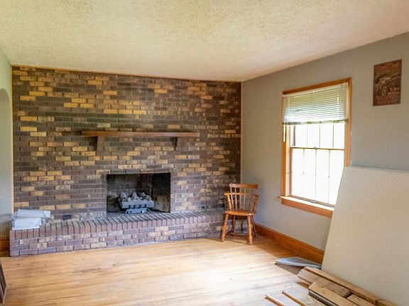 5th image of 635 Cumberland St