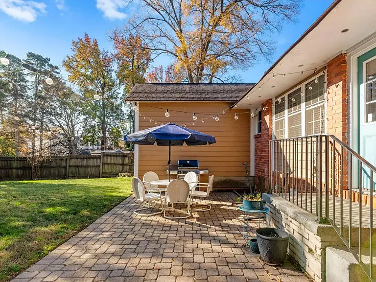 4653 Murrayhill Rd — Photo 7
