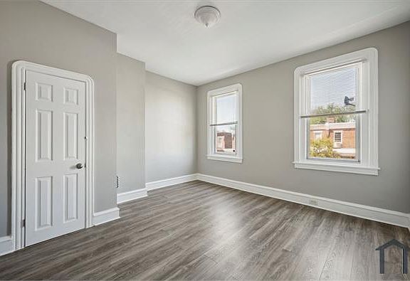 2nd image of 5431 N Lawrence St Floor 2