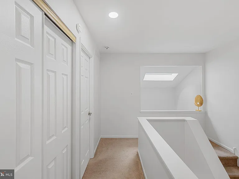 1019 Bancroft Pl — Photo 9