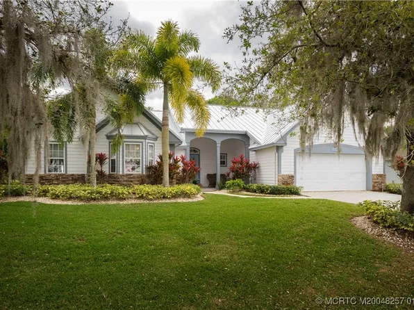 2205 Winding Creek Ln, Fort Pierce, FL 34981