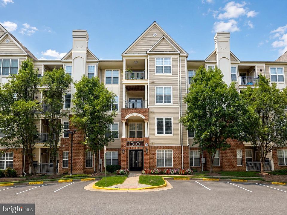 1st image of 3015 Nicosh Cir Unit 2102