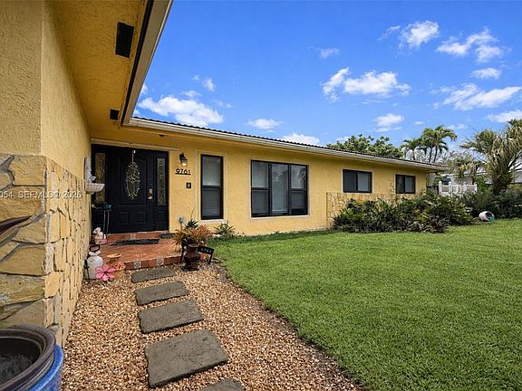 2nd image of 9761 SW 148th St