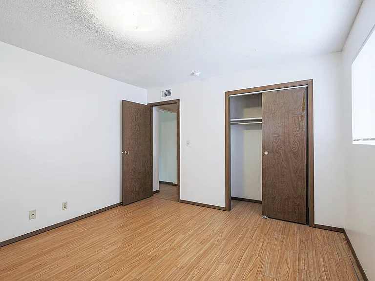 1728 S 14th St #13 — Photo 9
