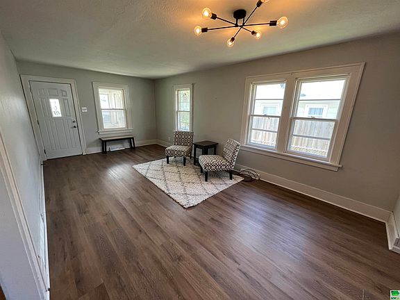 2nd image of 3117 Garretson Ave