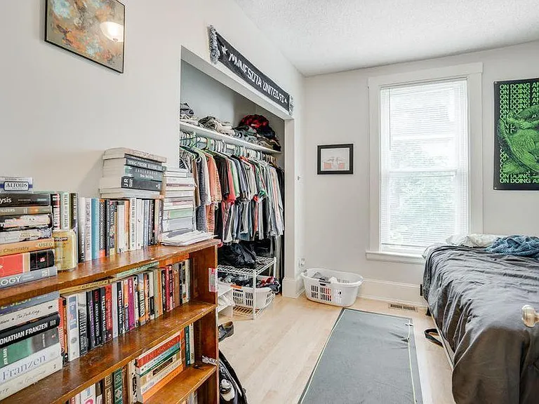 2411 Buchanan St NE #1 — Photo 8