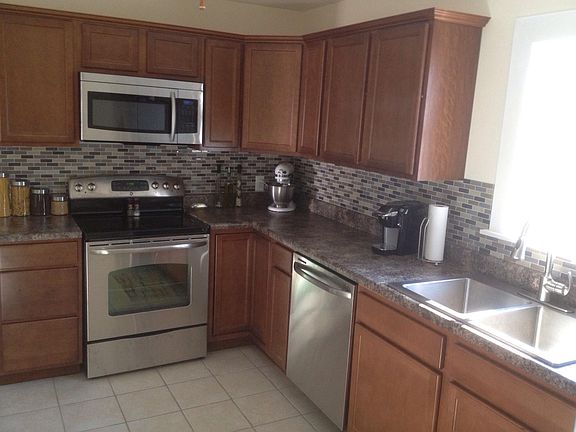 2nd image of 785 Marlow Pl