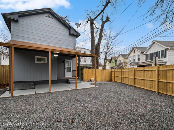 15 Magnolia Ave, Wilkes Barre, PA 18702