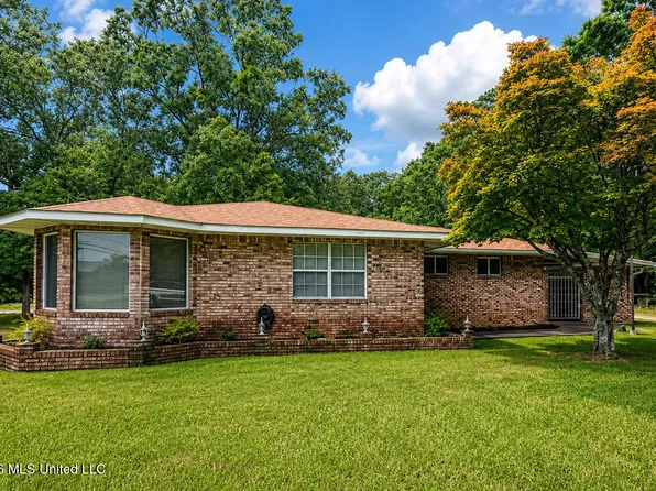 709 Hillcrest Loop, Petal, MS 39465